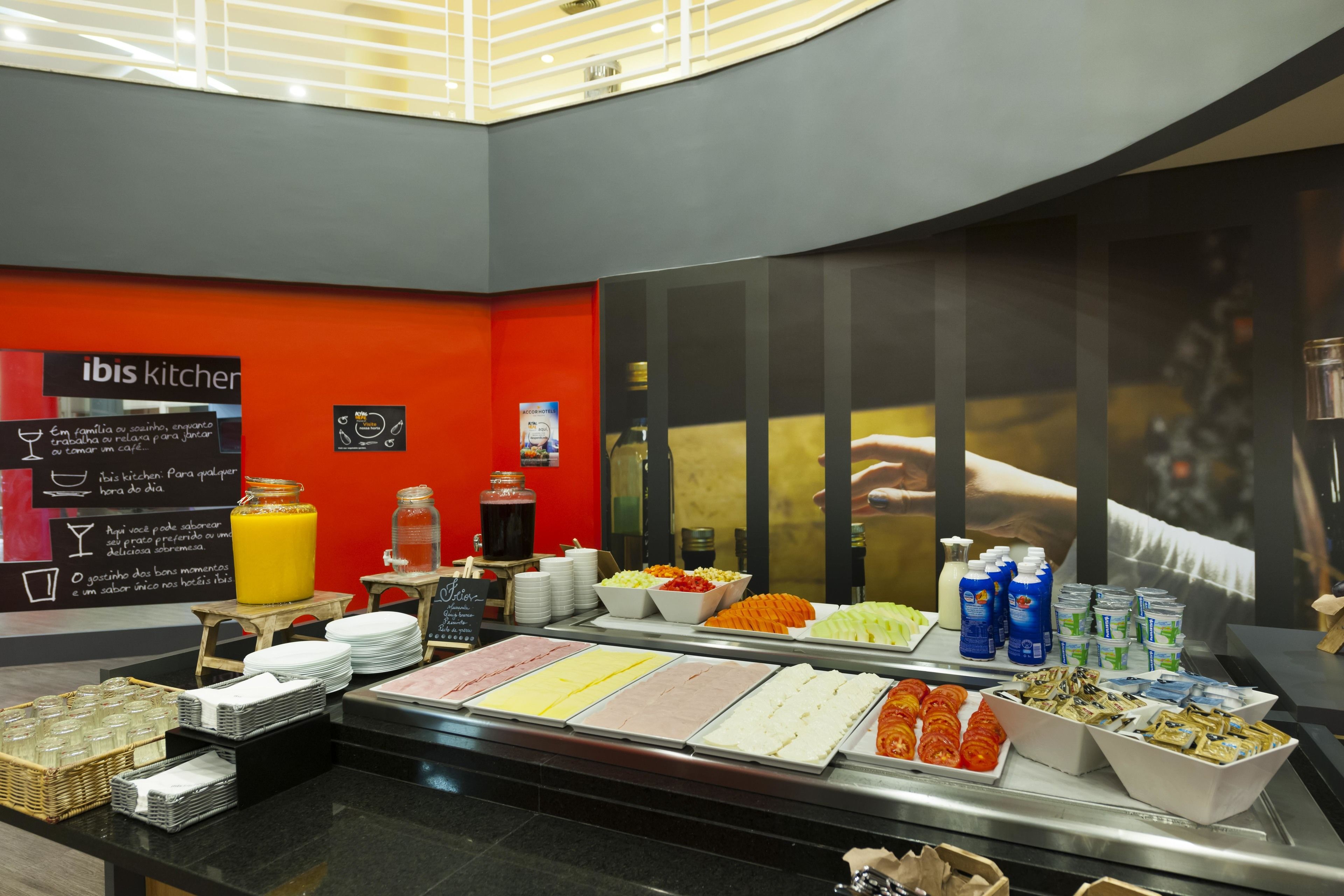 daily buffet breakfast (brl 53.00 per person)