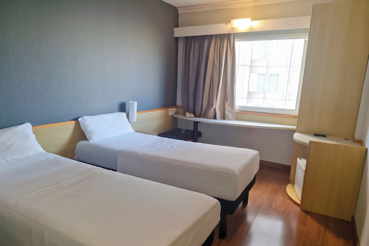 Schreibtisch, Bettwäsche