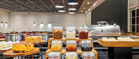 Desayuno buffet incluido todos los días