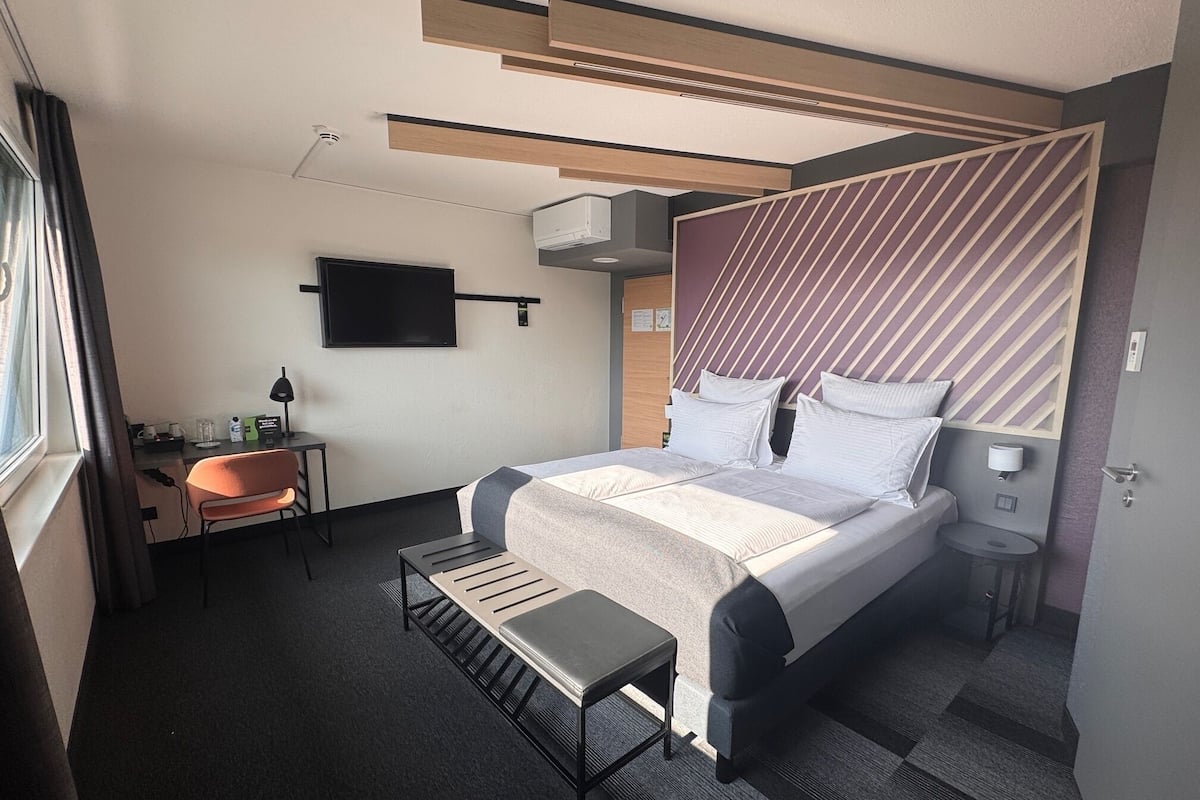 Premium Double Room | Hypo-allergenic bedding, in-room safe, desk, blackout curtains