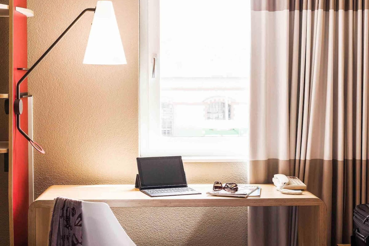 Room, 1 Double Bed (New Sleep Easy Concept) | Hypo-allergenic bedding, desk, blackout drapes, soundproofing