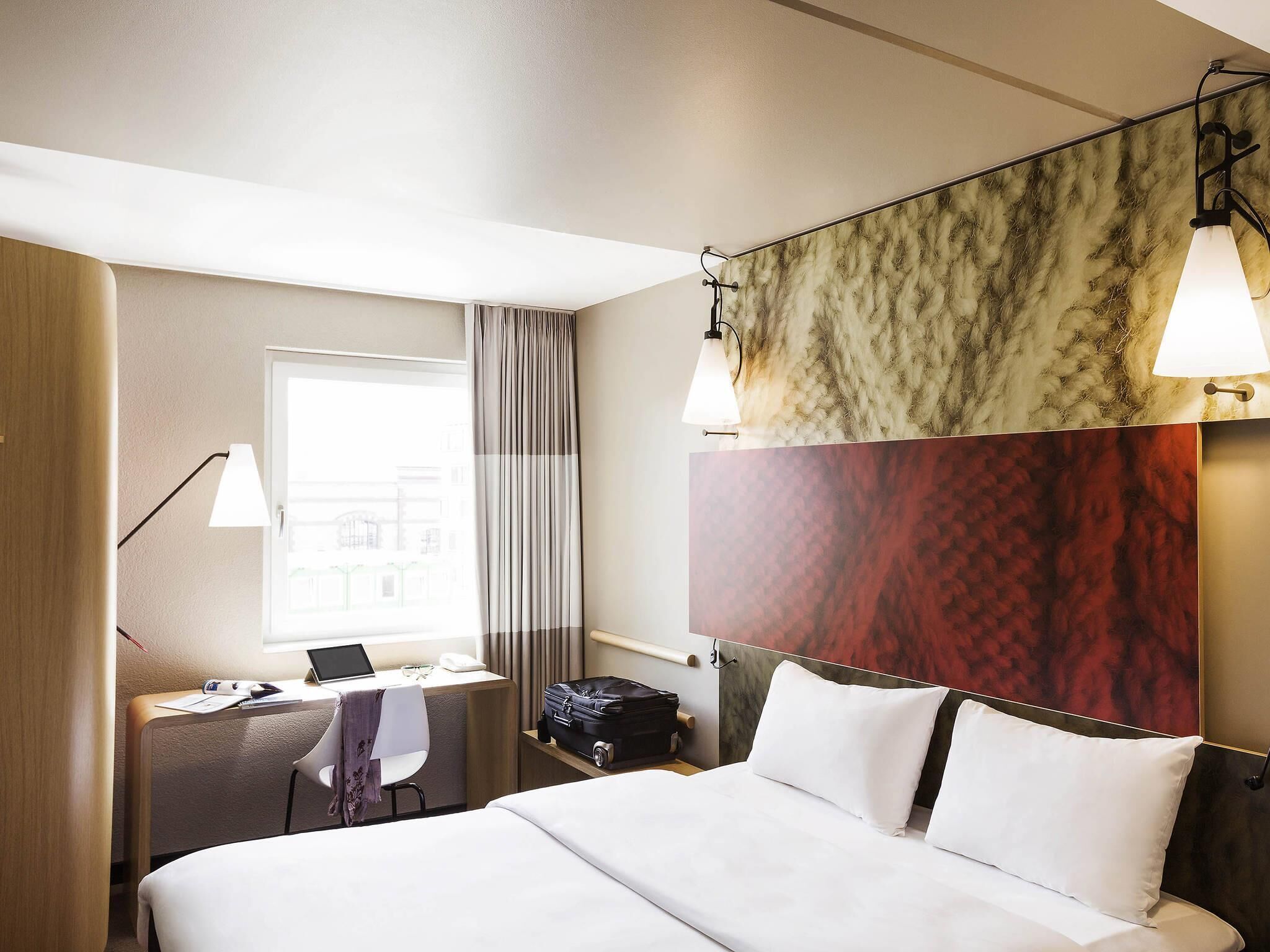 Room, 1 Double Bed (New Sleep Easy Concept) | Hypo-allergenic bedding, desk, blackout curtains, soundproofing