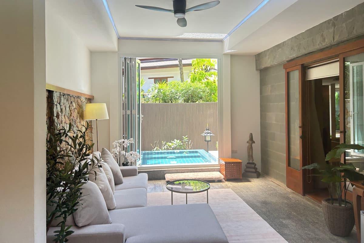 Sala Villa with Outdoor Plunge Pool | 客房內保險箱、免費無線上網、床單