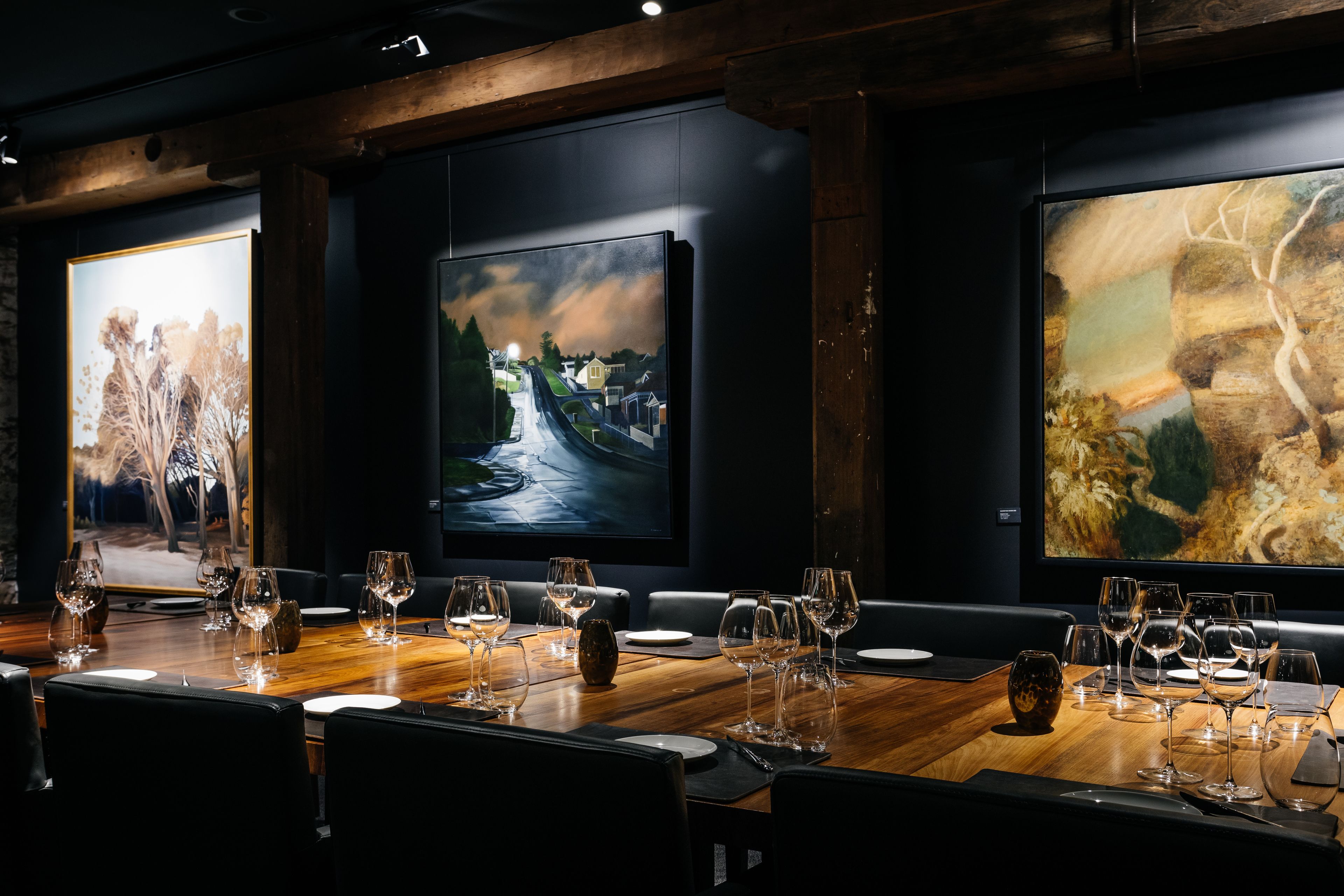 breakfast, lunch, brunch served; al fresco dining