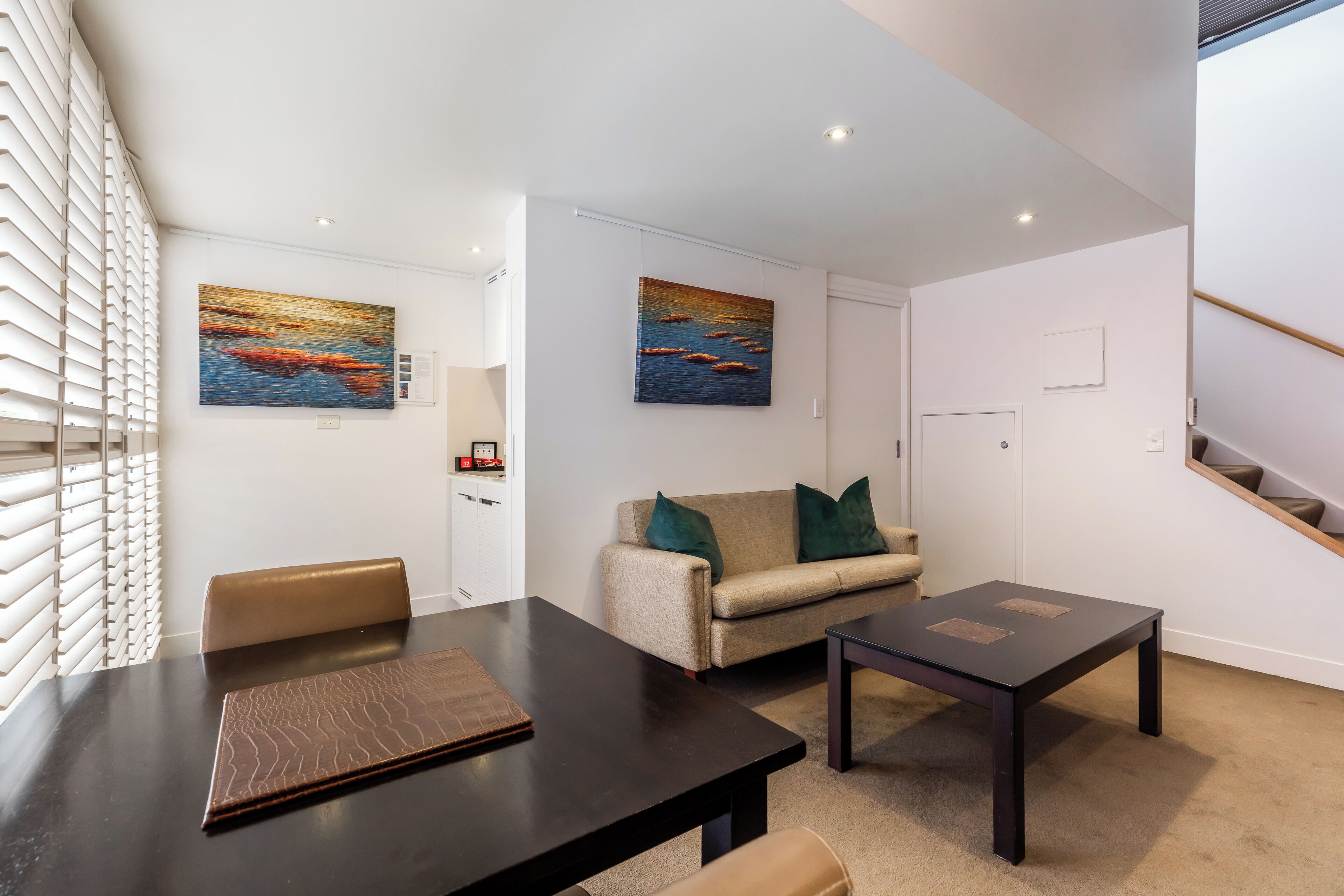 Corporate Studio | Premium bedding, minibar, in-room safe, individually decorated