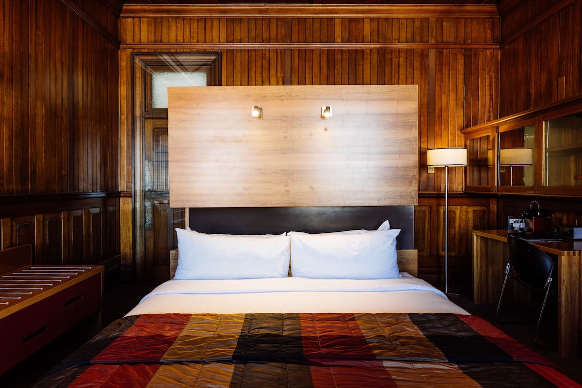 Chambre Standard, vue partielle sur la mer | 1 chambre, literie de qualité, minibar