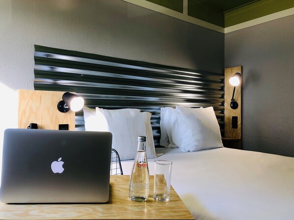 Standard Room, 2 Twin Beds | Premium bedding, pillowtop beds, desk, soundproofing
