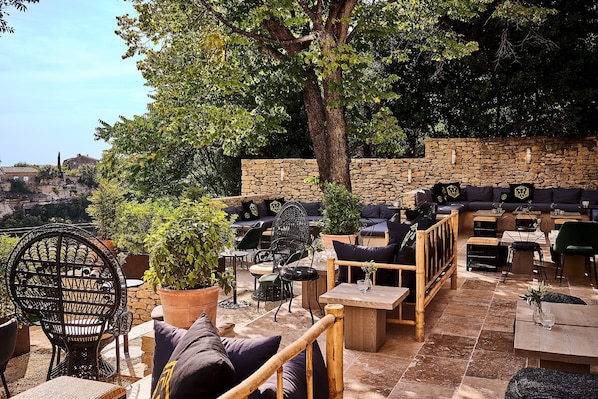 Breakfast, lunch, dinner served; French cuisine, garden views