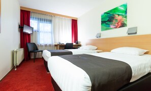 Comfort Twin Room | In-room safe, desk, iron/ironing board, free cribs/infant beds - Bastion Hotel Heerlen (Heerlen)