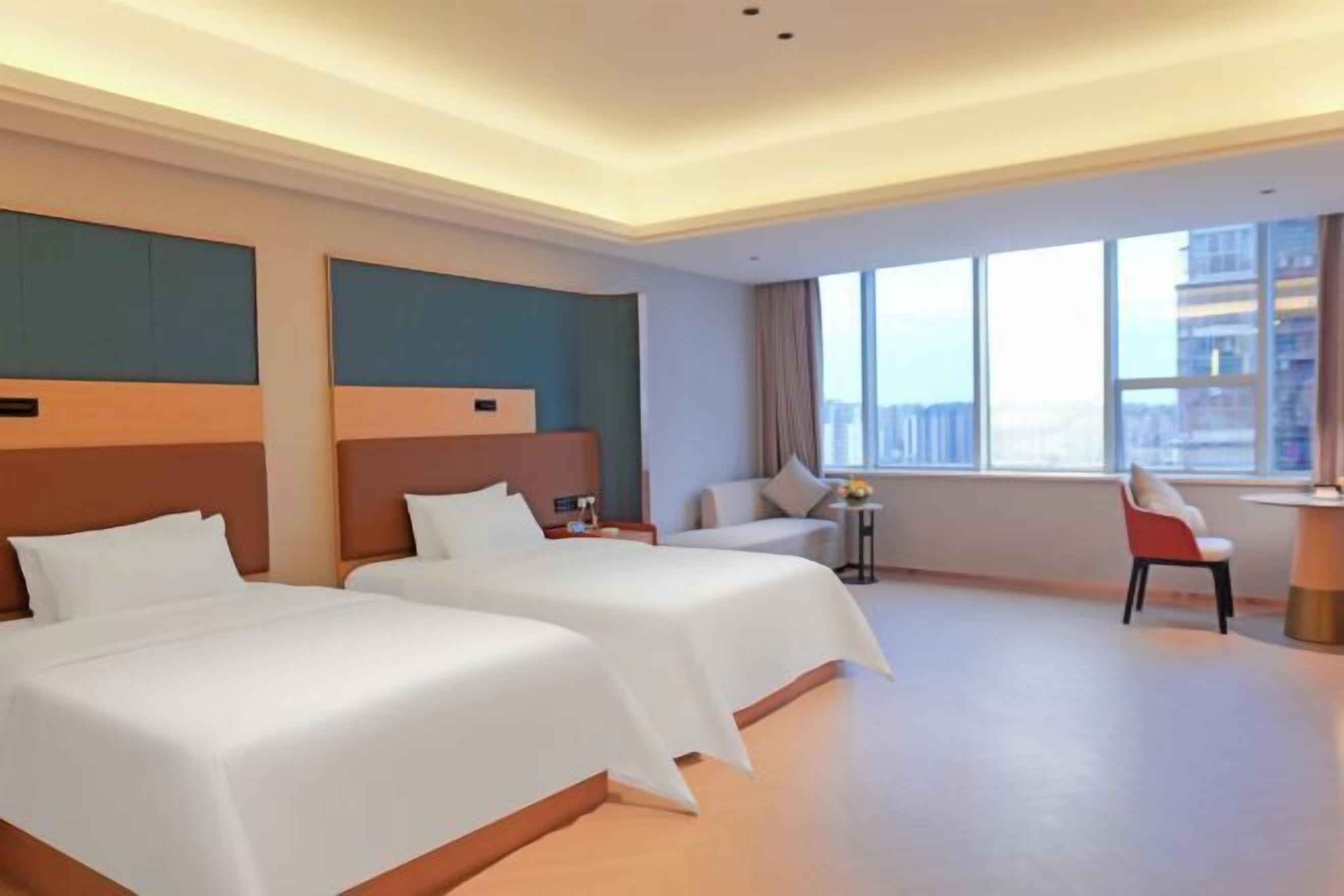 Minibar, in-room safe, iron/ironing board, Internet