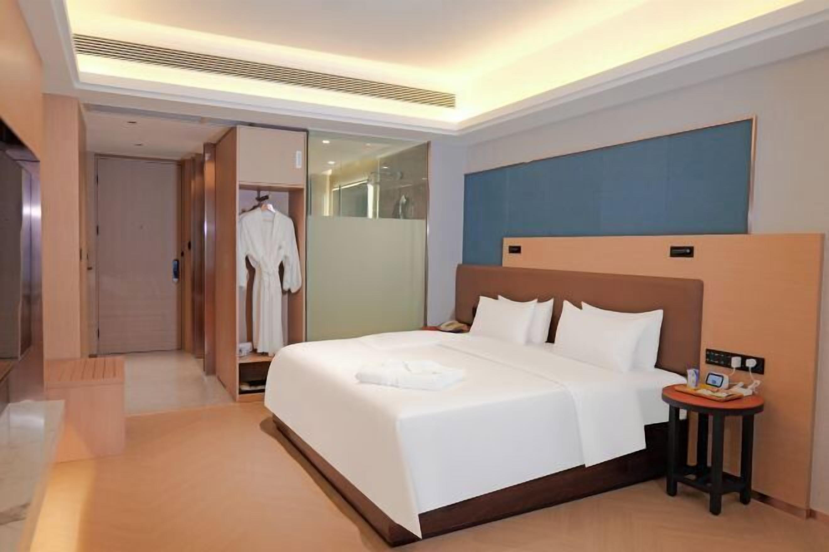 Minibar, caixa forta a l'habitació i planxa i posts de planxar 