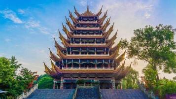 المنشأة من الخارج