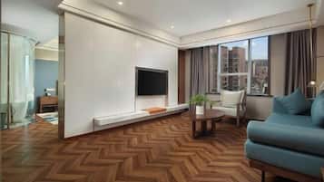 Minibar, Zimmersafe, Bügeleisen/Bügelbrett, Internetzugang