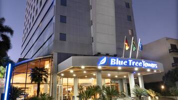 Fachada da propriedade