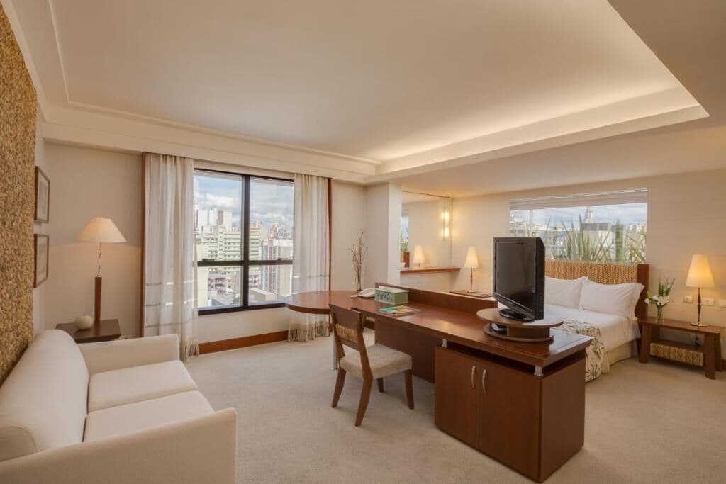 classic suite | minibar, in-room safe, desk, laptop workspace