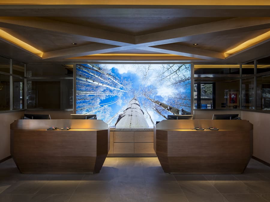Concierge desk