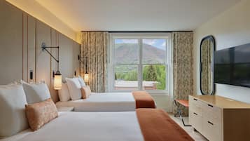 Penthouse, 2 Bedrooms (Suite) | Premium bedding, in-room safe, laptop workspace, blackout drapes