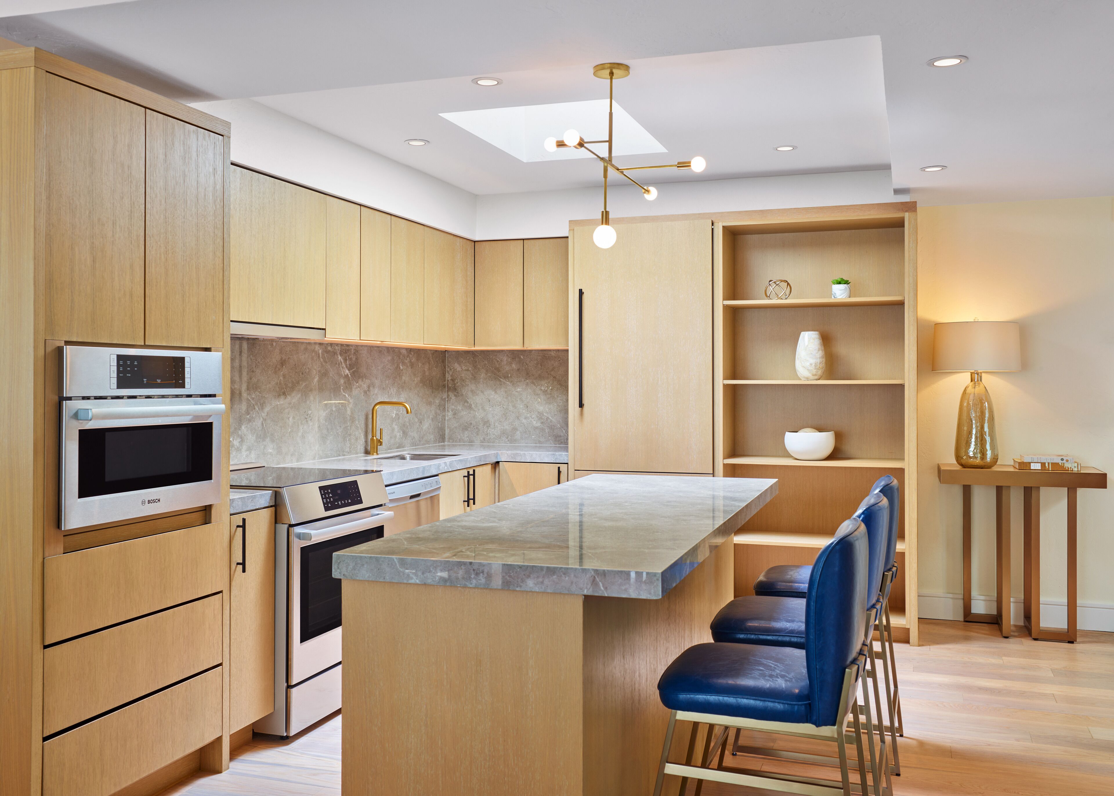 penthouse, 2 bedrooms (suite) | premium bedding, in-room safe, laptop workspace, blackout curtains