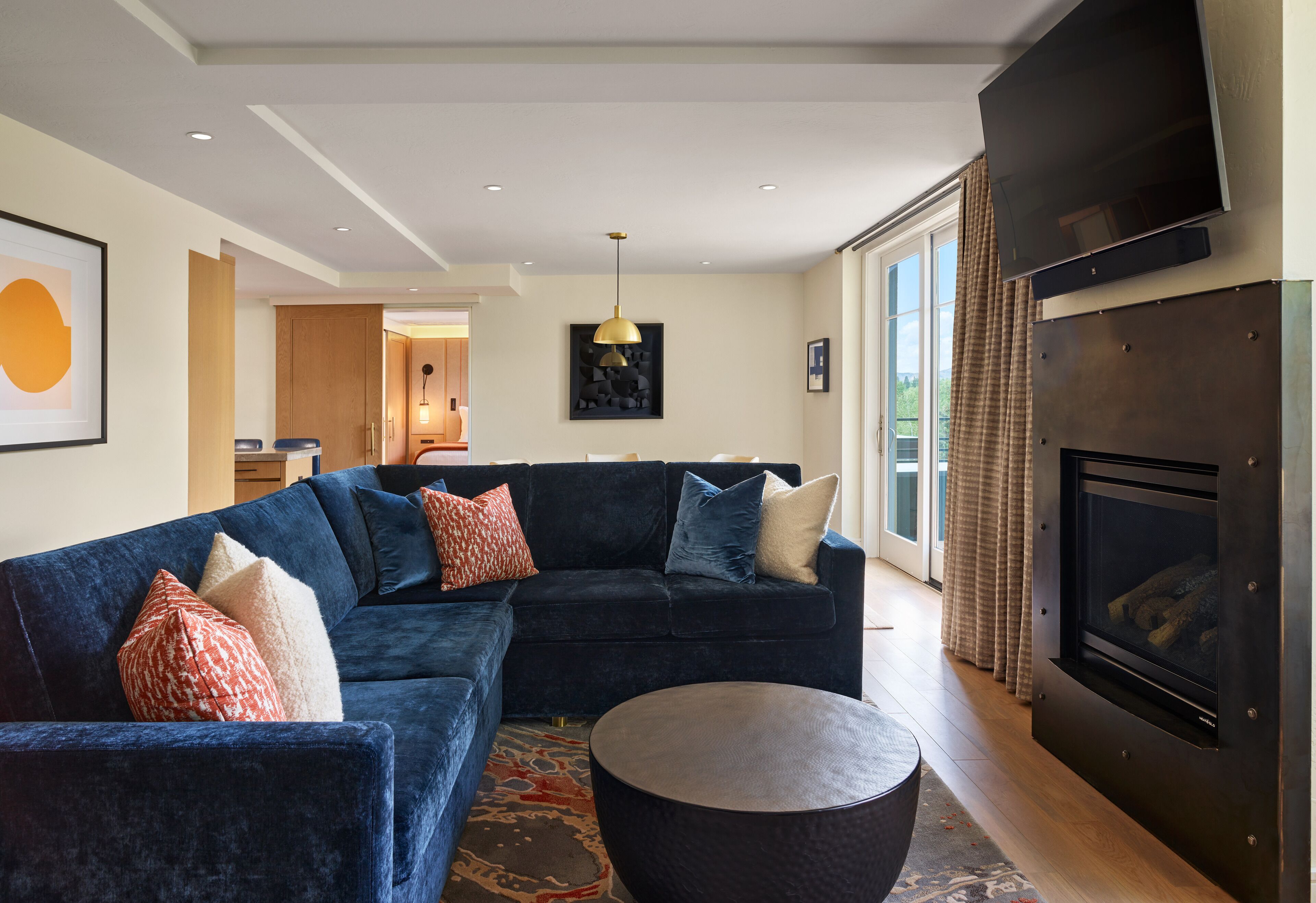 penthouse, 2 bedrooms (suite) | premium bedding, in-room safe, laptop workspace, blackout curtains