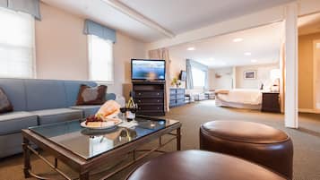 Svit Standard - 2 queensize-sÀngar - icke-rökare - utsikt mot hamnen | Vardagsrum | LCD-tv