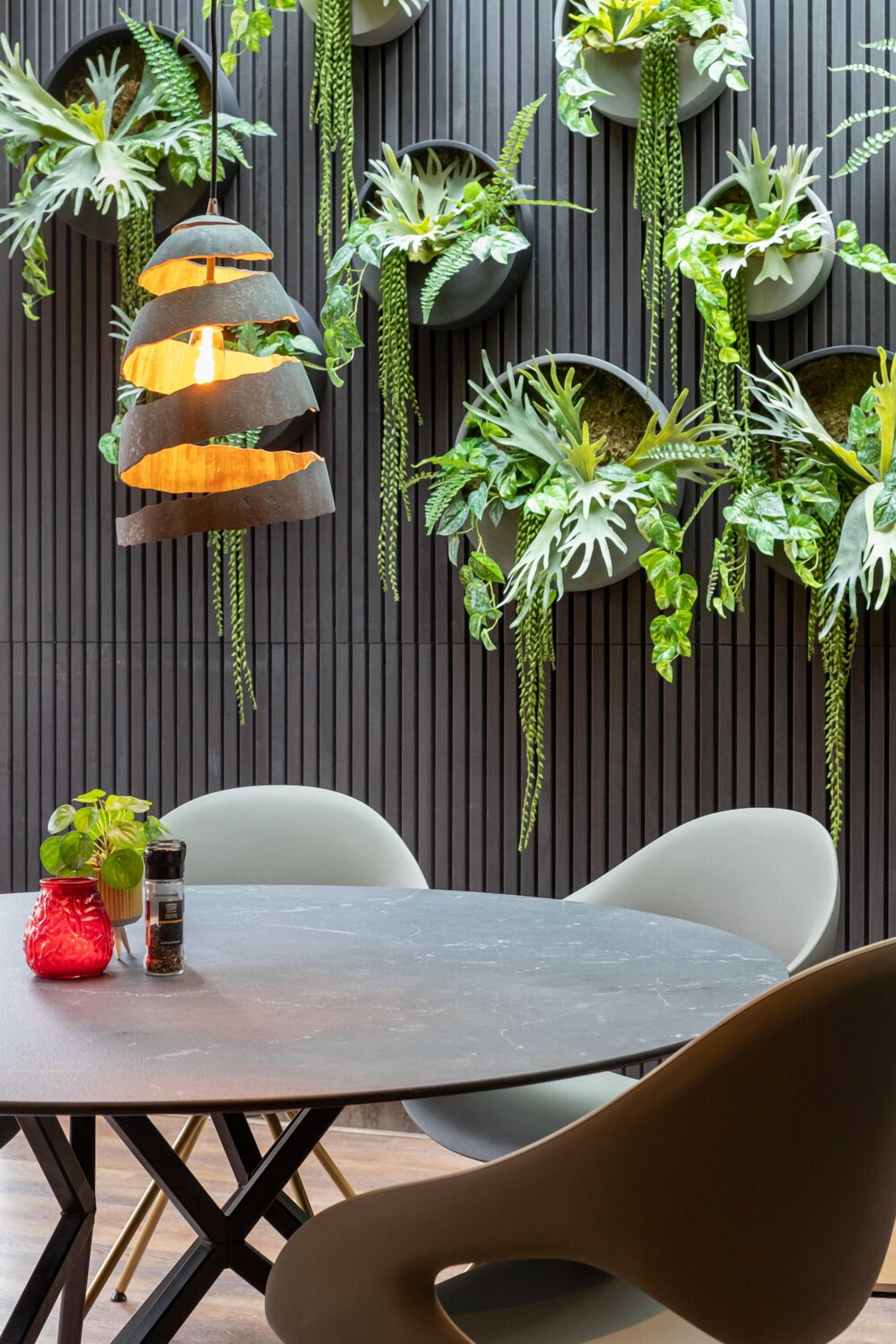 breakfast, lunch, dinner served; garden views