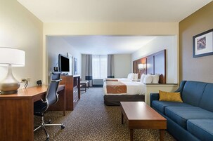 Suite, Non Smoking | Desk, blackout drapes, iron/ironing board, free cribs/infant beds