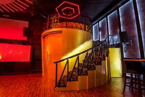 6 bares o lounges, bar de cocteles, pub gastronómico, pub 