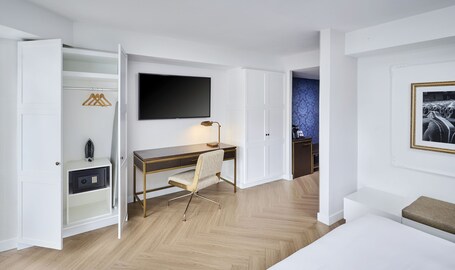 Pantages Hotel Downtown Toronto - Image 24