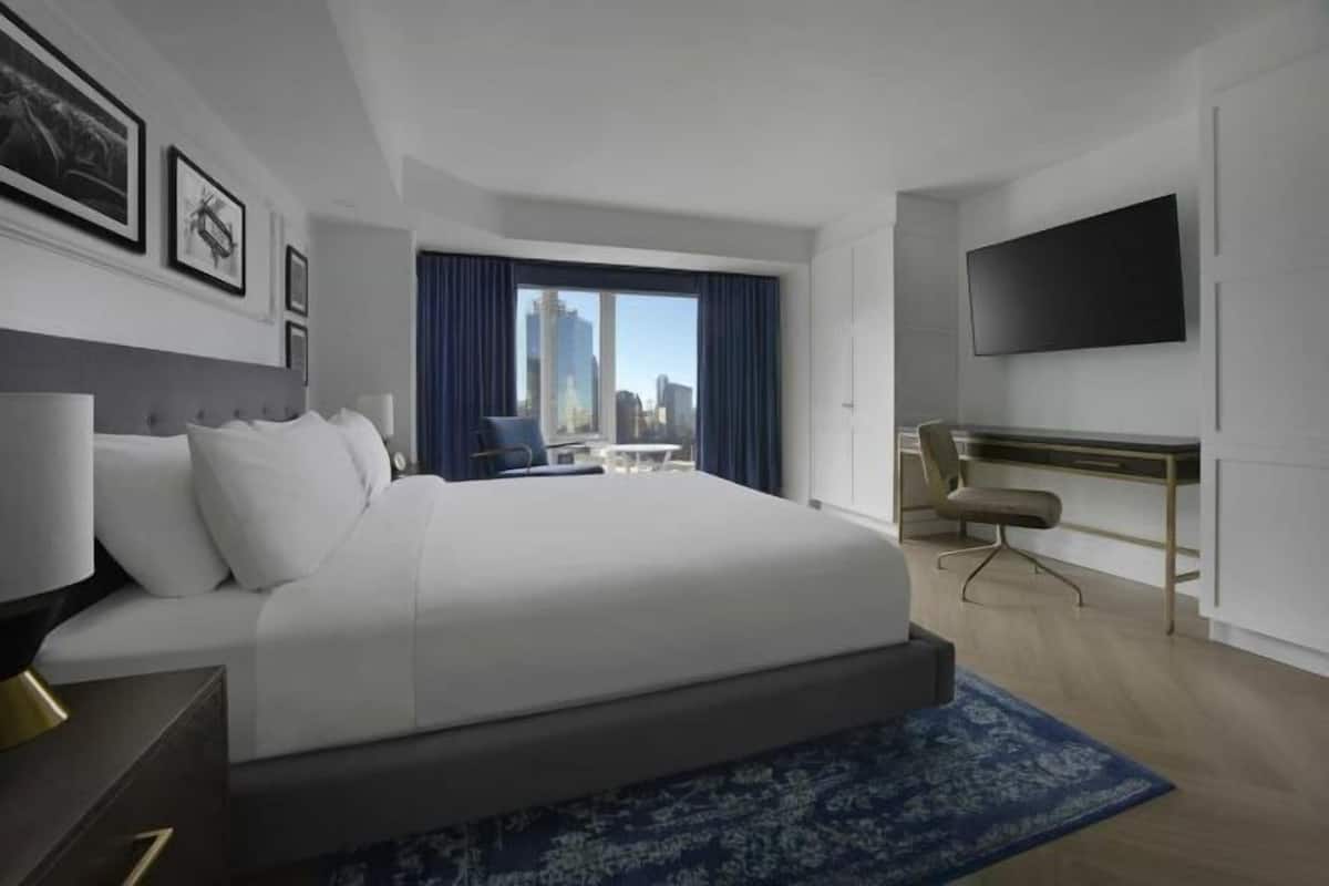 1 bedroom, hypo-allergenic bedding, in-room safe, desk