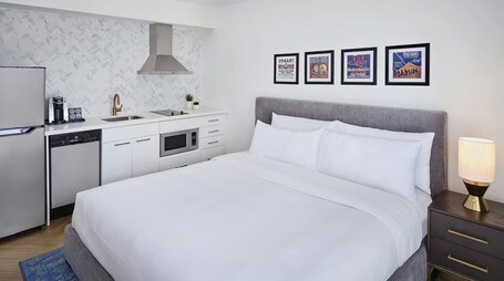Pantages Hotel Downtown Toronto - Image 30