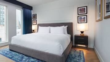 Deluxe Suite, 1 King Bed with Sofa bed | 1 bedroom, hypo-allergenic bedding, in-room safe, desk