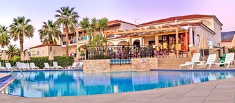 Venus Hotel & Suites