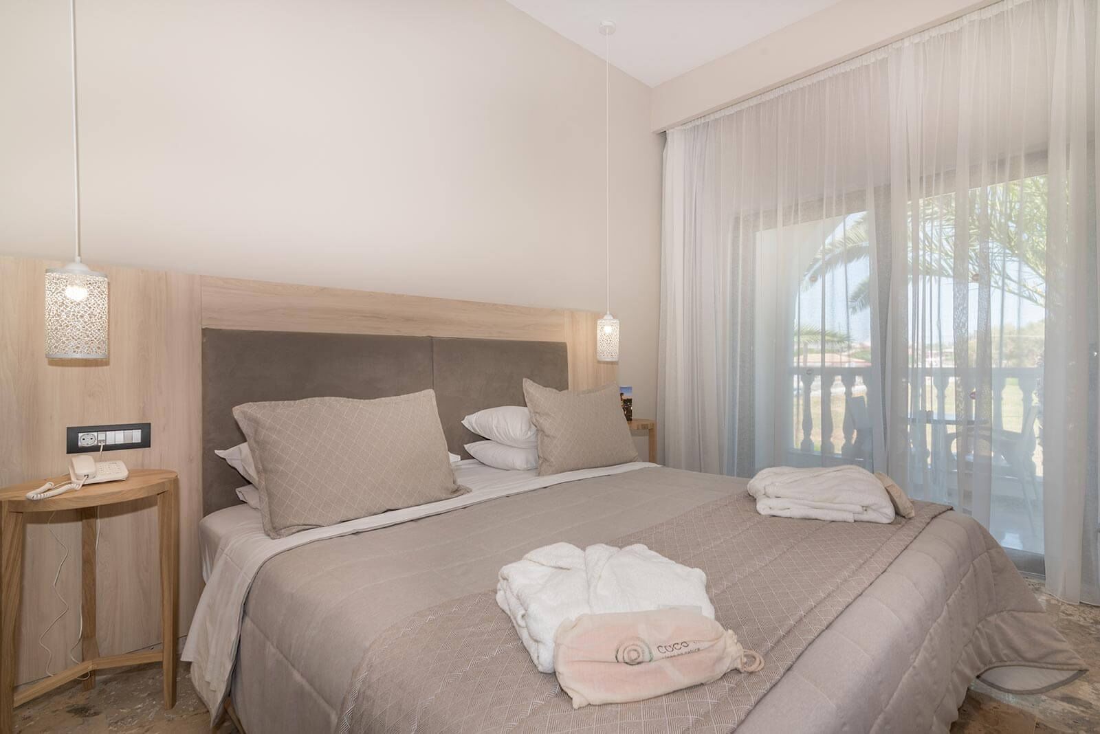 deluxe room, garden view | view from room