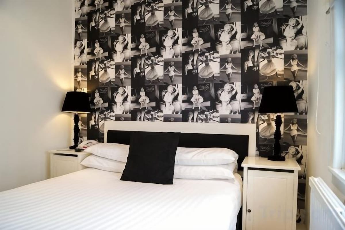 Desk, iron/ironing board (on request), free WiFi, bed sheets