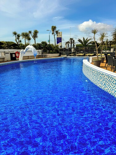The Cumberland Hotel - OCEANA COLLECTION