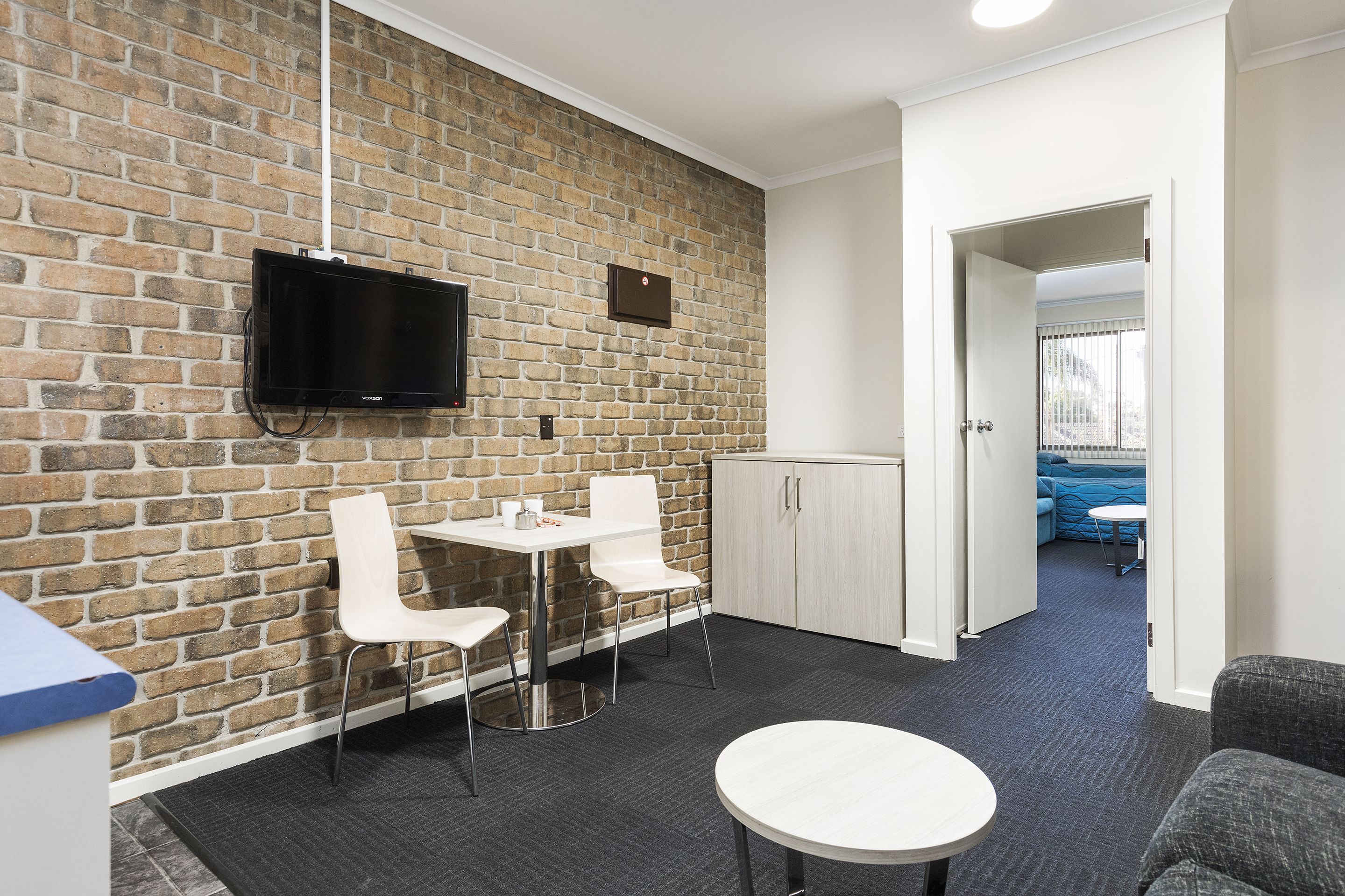 apartment, 3 bedrooms | desk, iron/ironing board, free cots/infant beds, rollaway beds