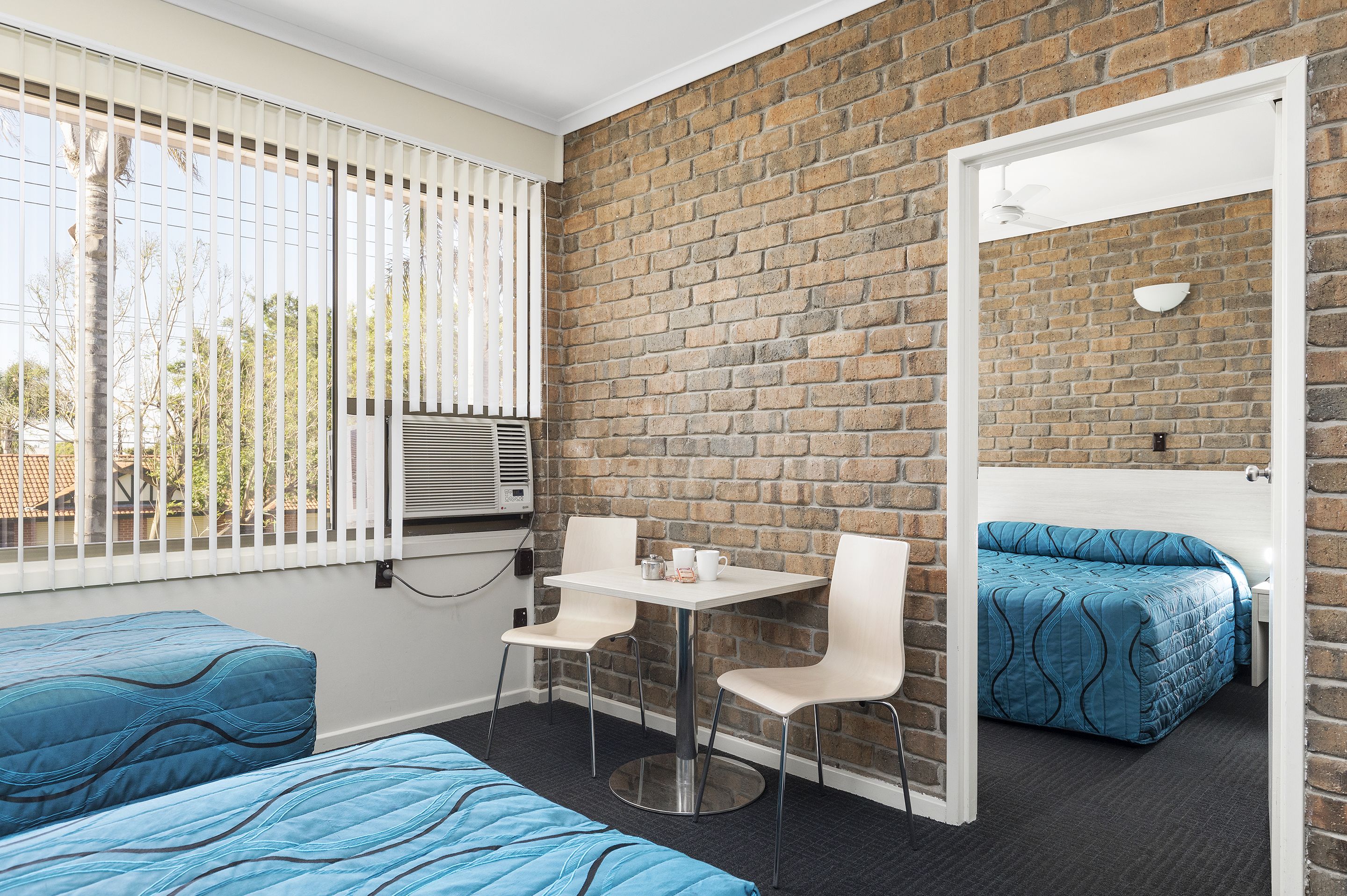 family room | desk, iron/ironing board, free cots/infant beds, rollaway beds