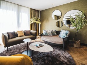 Be Pure Suite | Hypo-allergenic bedding, in-room safe, soundproofing, free WiFi - Van der Valk Hotel Heerlen (Heerlen)