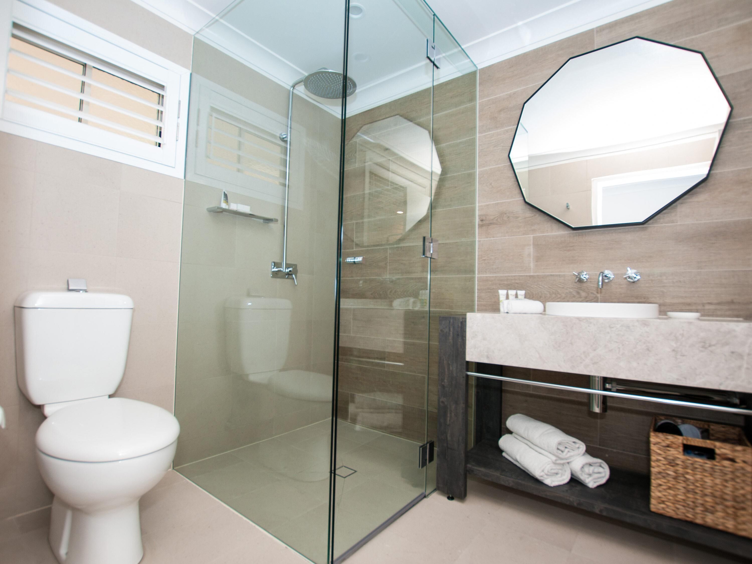 Privilege, Room, 1 Queen Bed, Mountain View