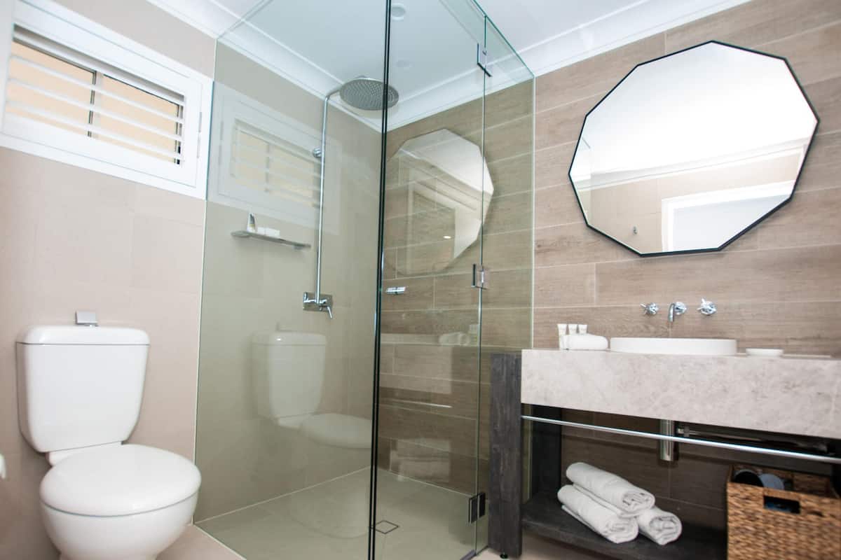 Privilege, Room, 1 Queen Bed, Mountain View