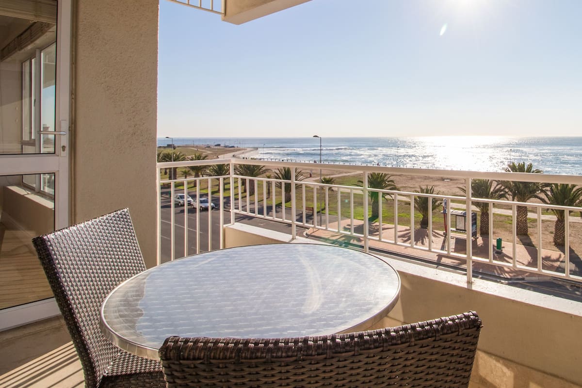 Luxury Apartment, 2 Bedrooms | Beach/ocean view