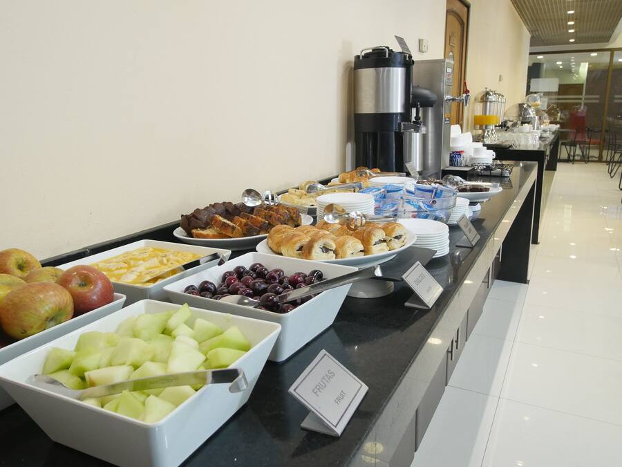 Desayuno estilo bufé