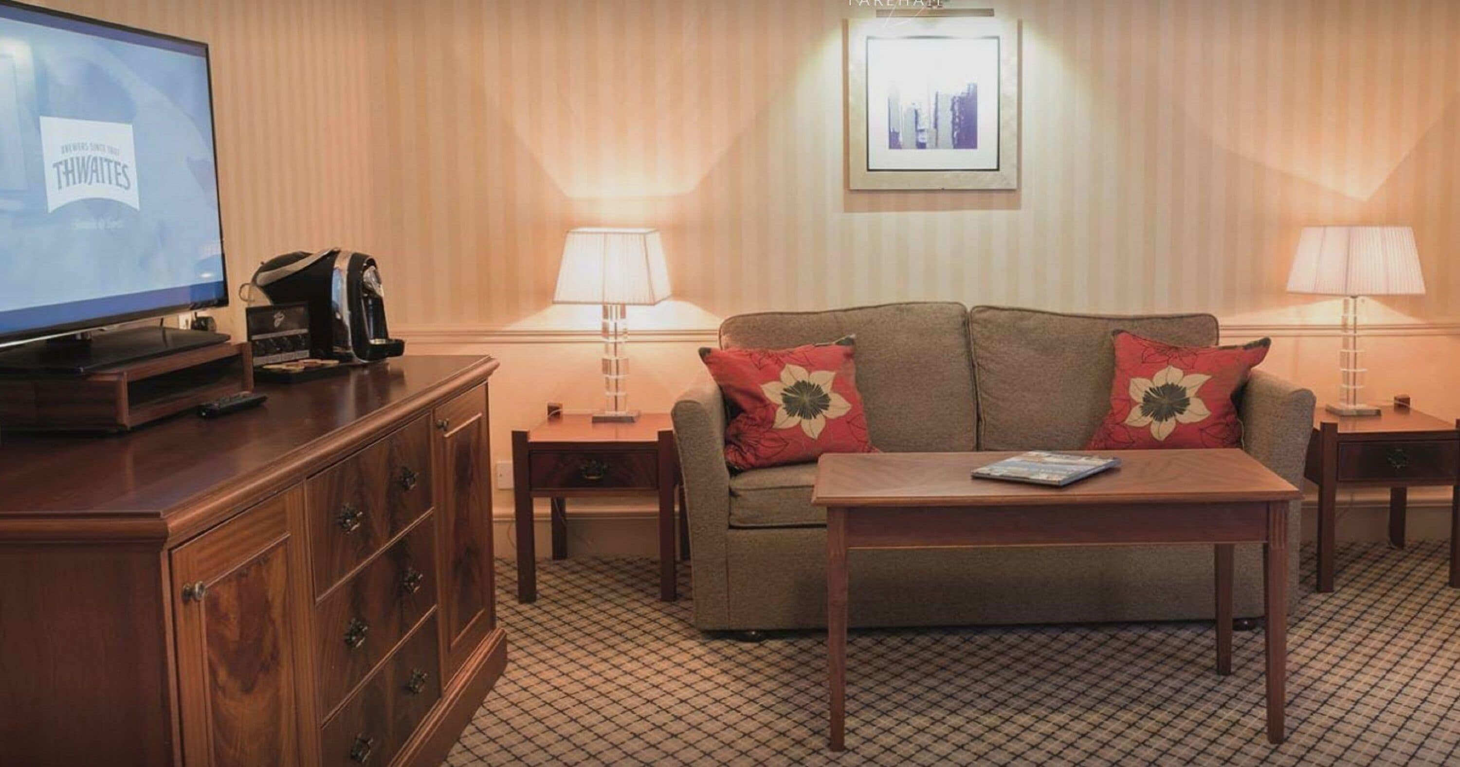 junior suite | 1 bedroom, premium bedding, desk, laptop workspace