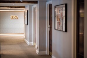 ห้องทรีทเมนท์สำหรับคู่รัก, ซาวน่า, อ่างน้ำร้อน, ห้องอบไอน้ำ