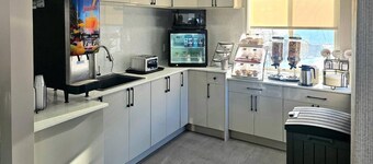 Rodeway Inn & Suites