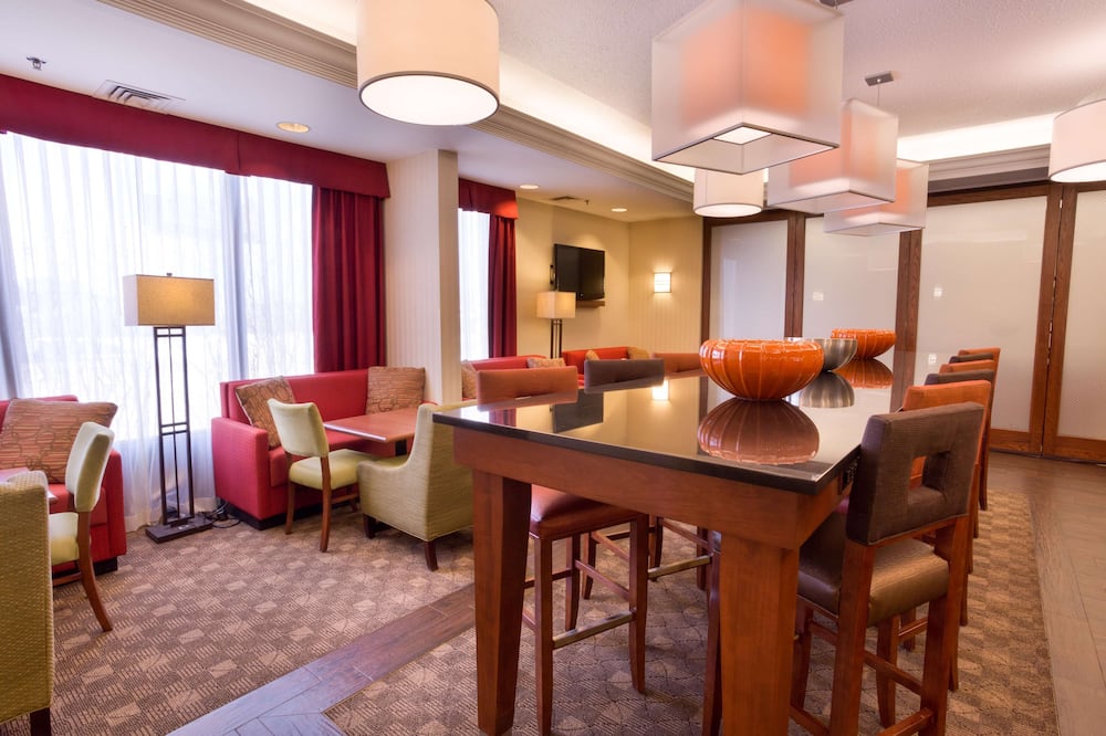 Spark by Hilton St. Louis Southwest