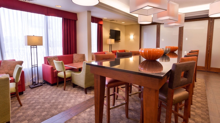 Spark by Hilton St. Louis Southwest