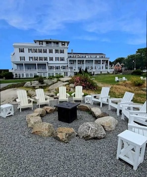 Fireplace - Emerson Inn (Rockport)