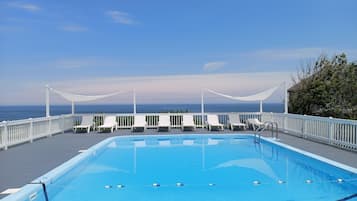 AuĂenpool (je nach Saison geöffnet)