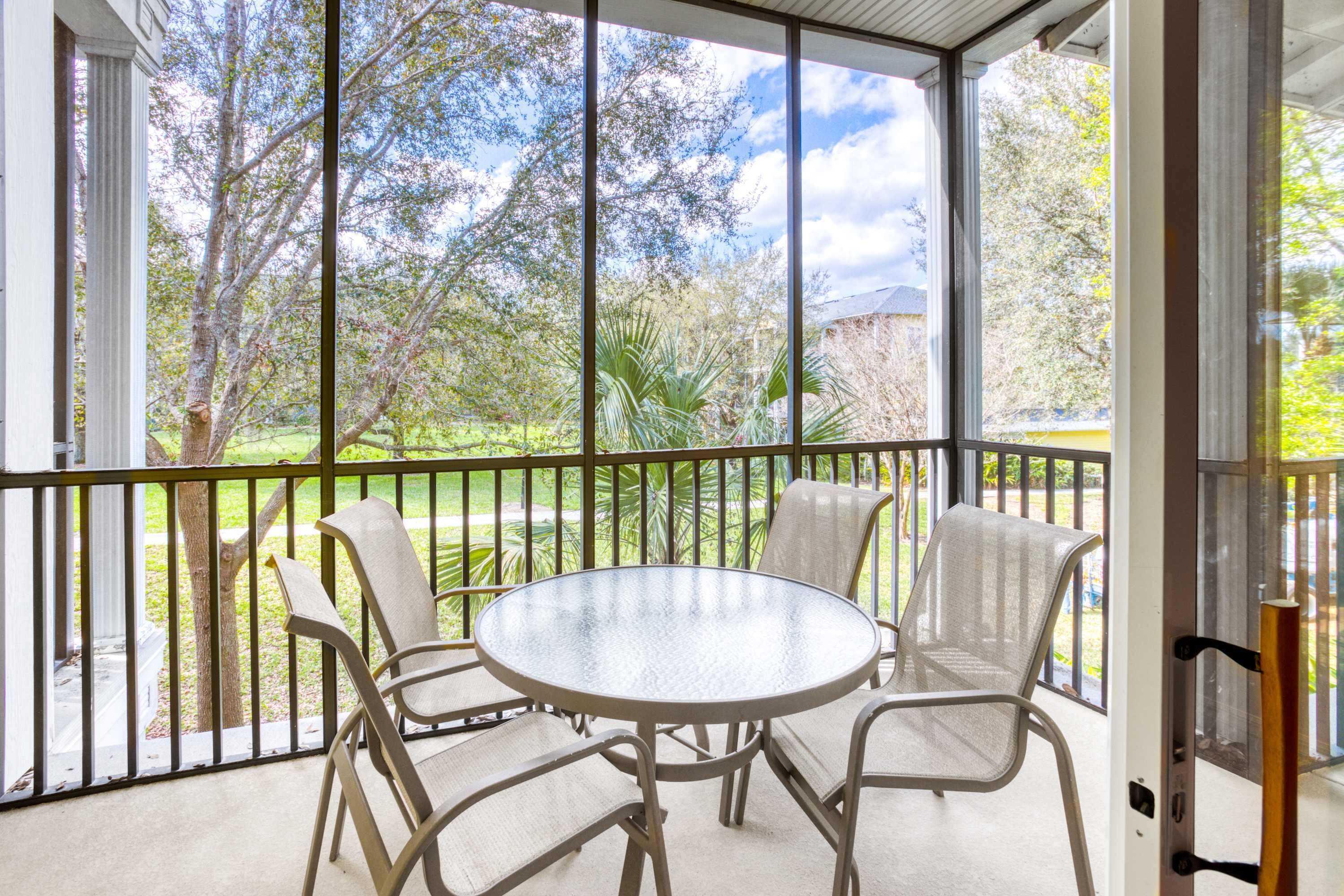 Standard Condo, 2 Bedrooms, Non Smoking | Front of property